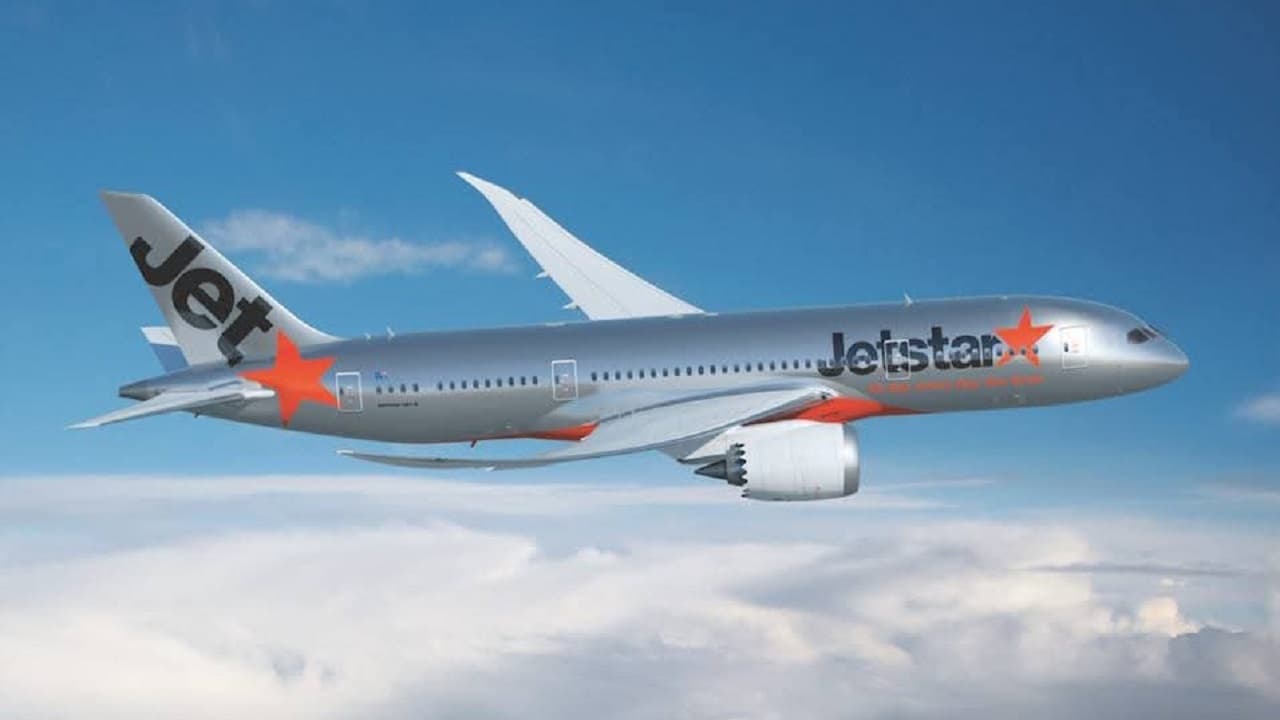 Jetstar Relaunches 787 Dreamliner with More Business Seats and Connectivity