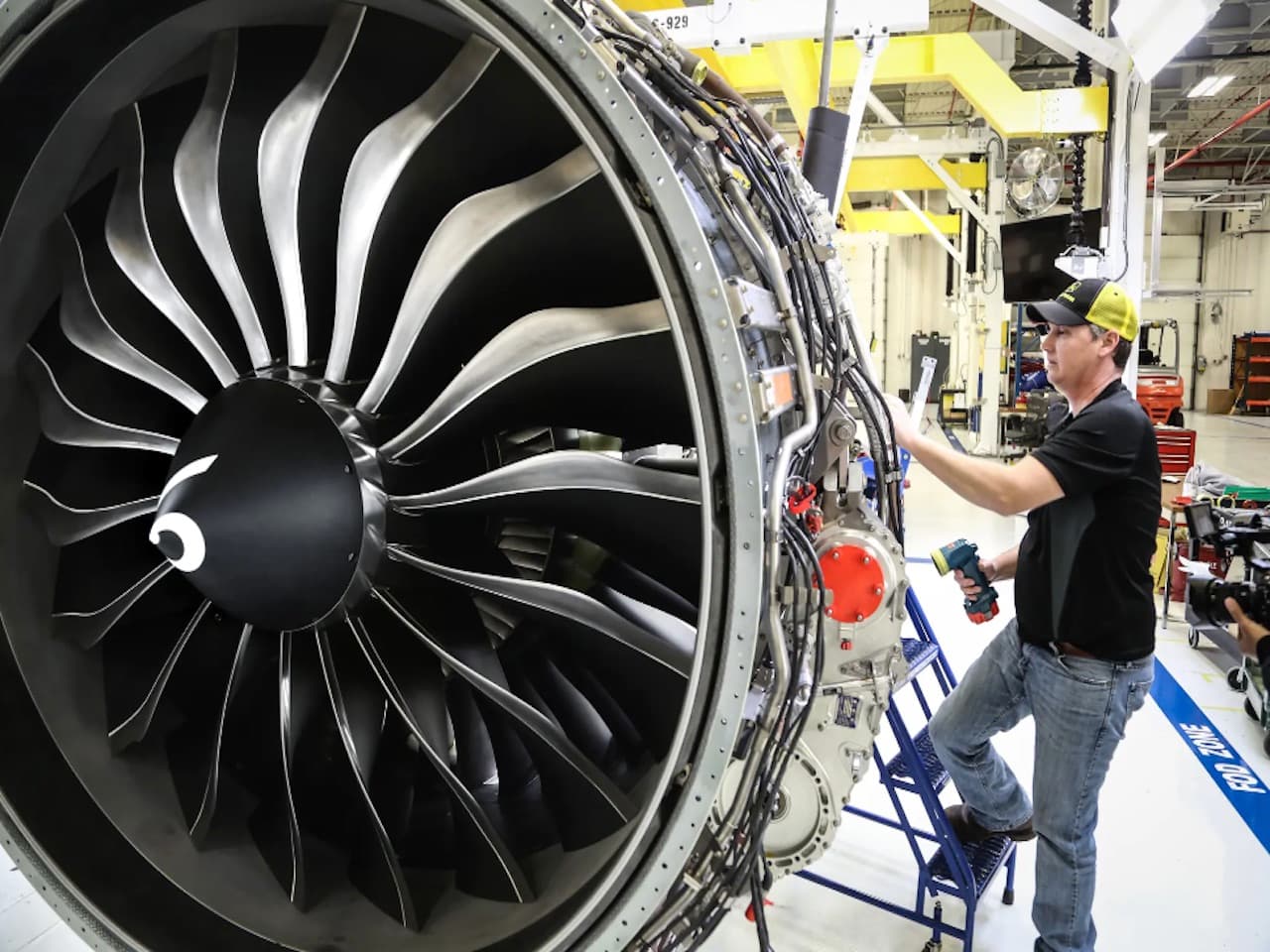 Iberia to Lead IAG's LEAP Engine MRO Hub in Europe from 2027