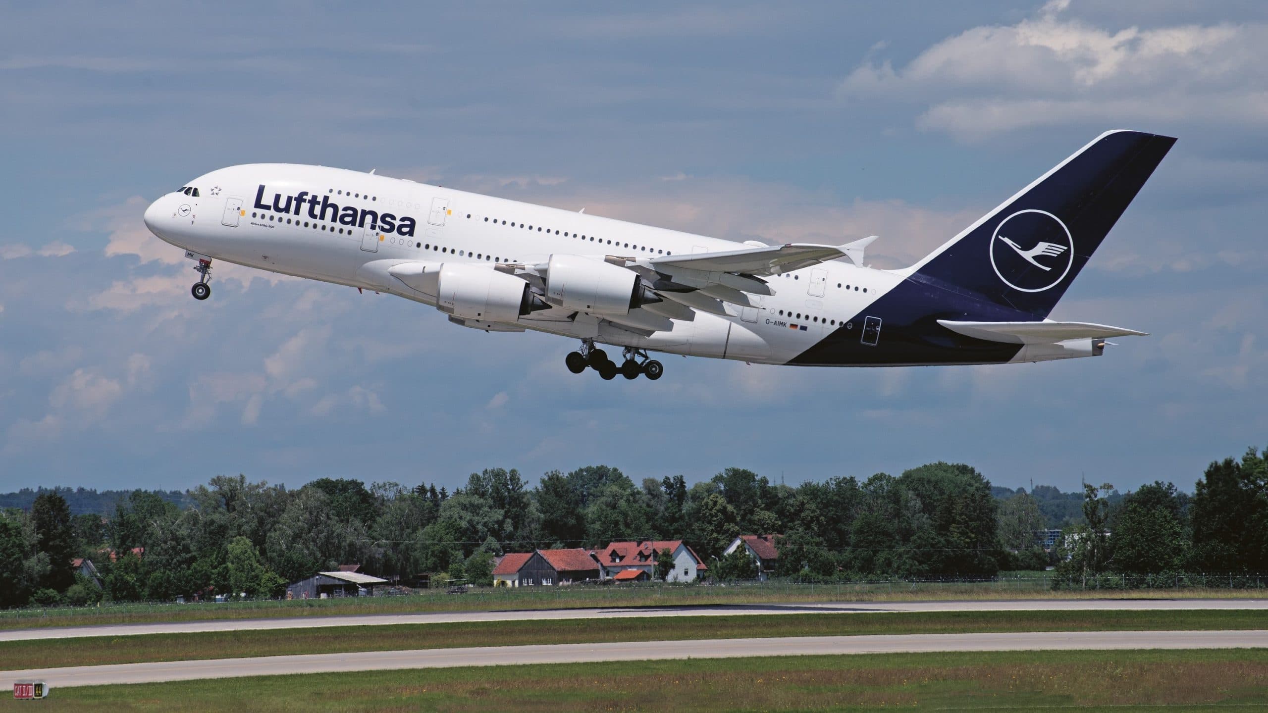 Lufthansa Narrows Q1 Loss Despite Middle East Crisis and Surging Fuel Costs