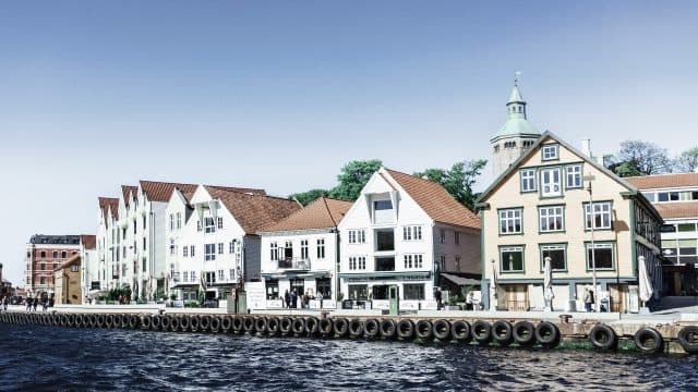 Summer 2026 Flight Deals to Scandinavia: Coolcation Trend and Direct Routes from Paris