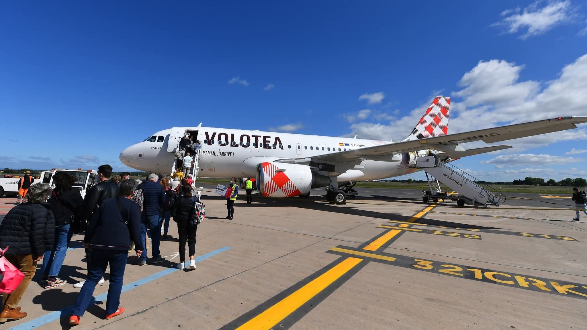 Volotea Defends Post-Booking Fuel Surcharge as EU Warns of Legal Breach