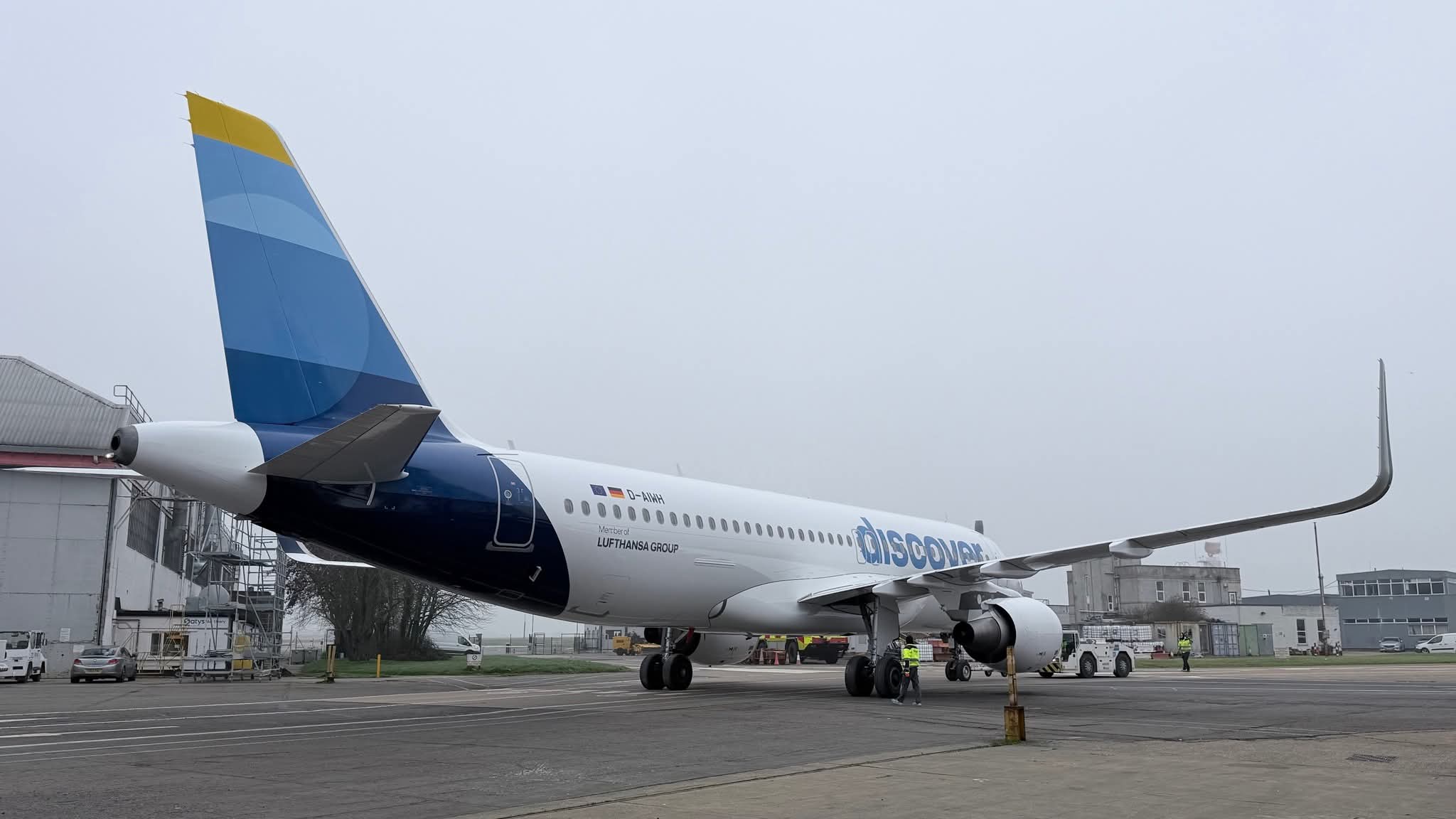 Passenger Sues Lufthansa After Fall on Rain-Slicked Stairs: What ATPL and ATC Students Must Know About Ground Safety and the Montreal Convention