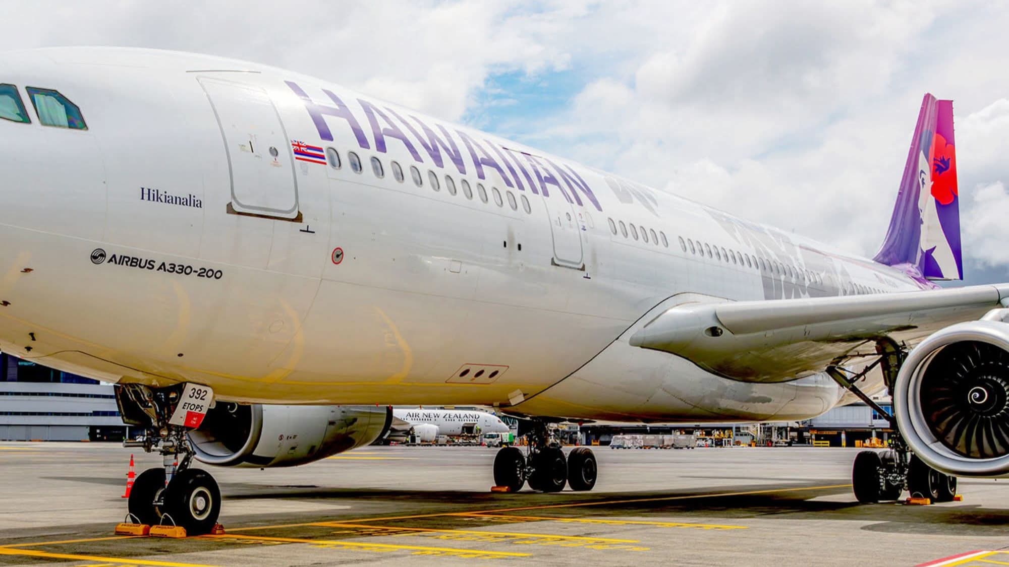 Alaska and Hawaiian Airlines Elevate In-Flight Service with Premium Coffee and Champagne