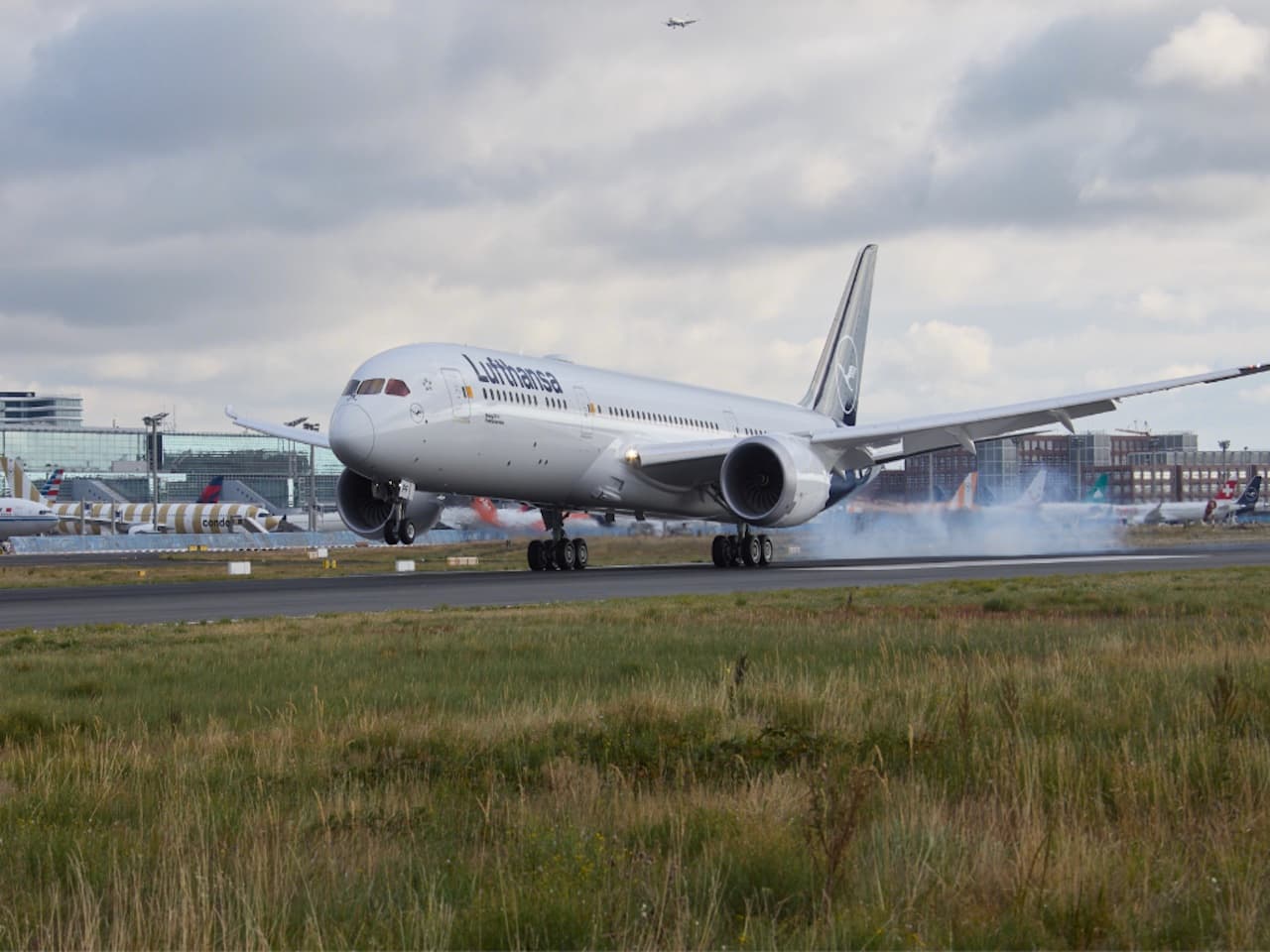Frankfurt Airport Traffic Rises on Leisure Travel, but Cargo and Movements Decline