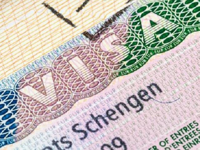 Rome Threatens to Halt EES: EU Border Biometrics Under Fire as Summer Chaos Looms