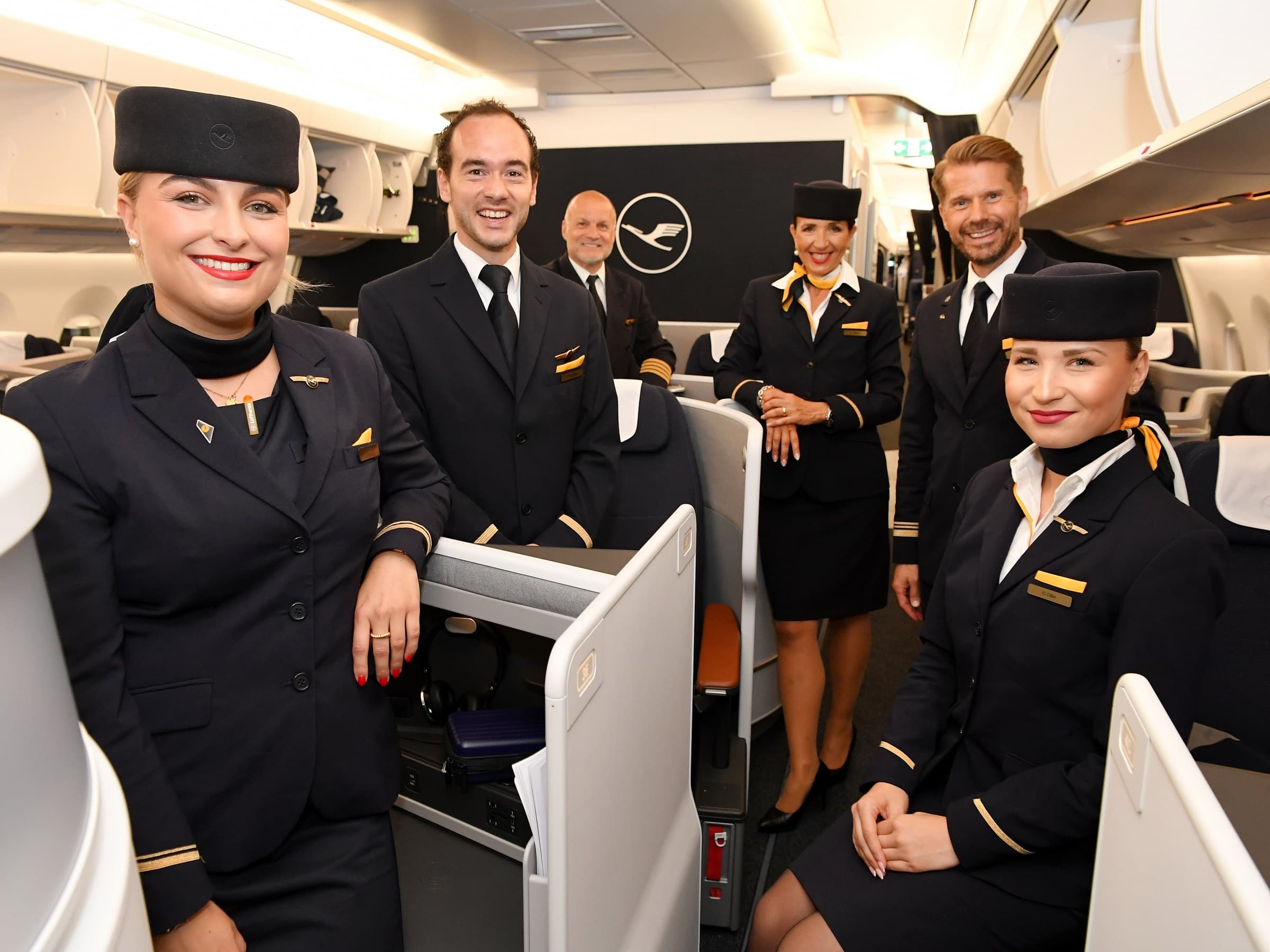 Lufthansa Group Winter 2025/2026: Allegris Expansion, African Growth, and Scandinavian Focus