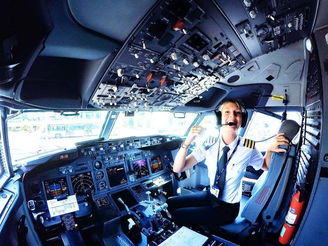 US Major Airlines Drive Pilot Salaries to Record Highs: What ATPL and ATC Students Need to Know