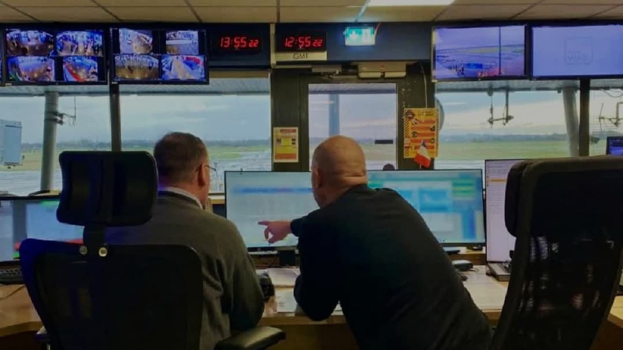 French Air Traffic Controllers Union Accuses Audit Court of Ignoring the Law