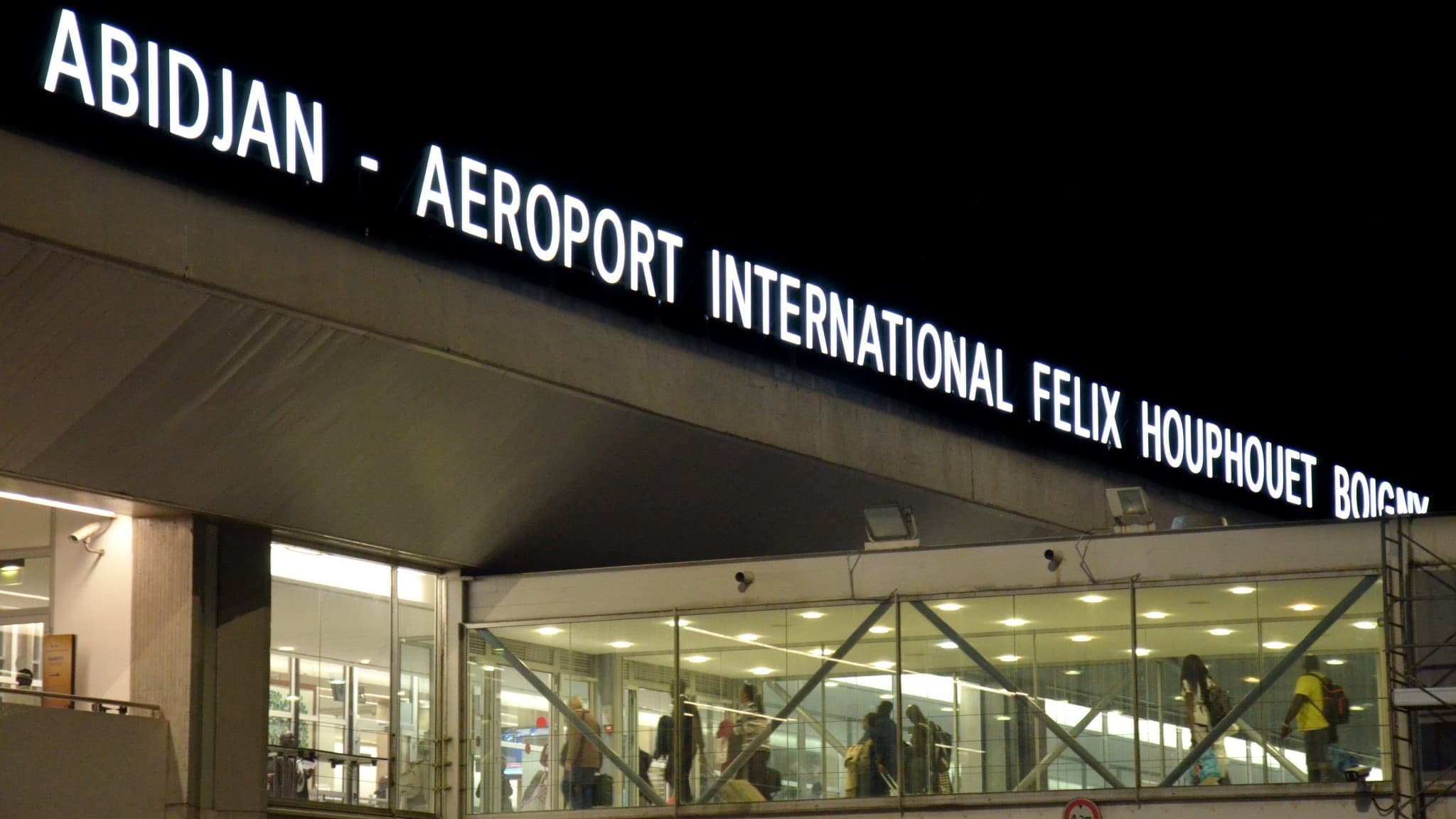 Egis invests €85M in Cayenne airport upgrade and celebrates 30 years of Abidjan hub success