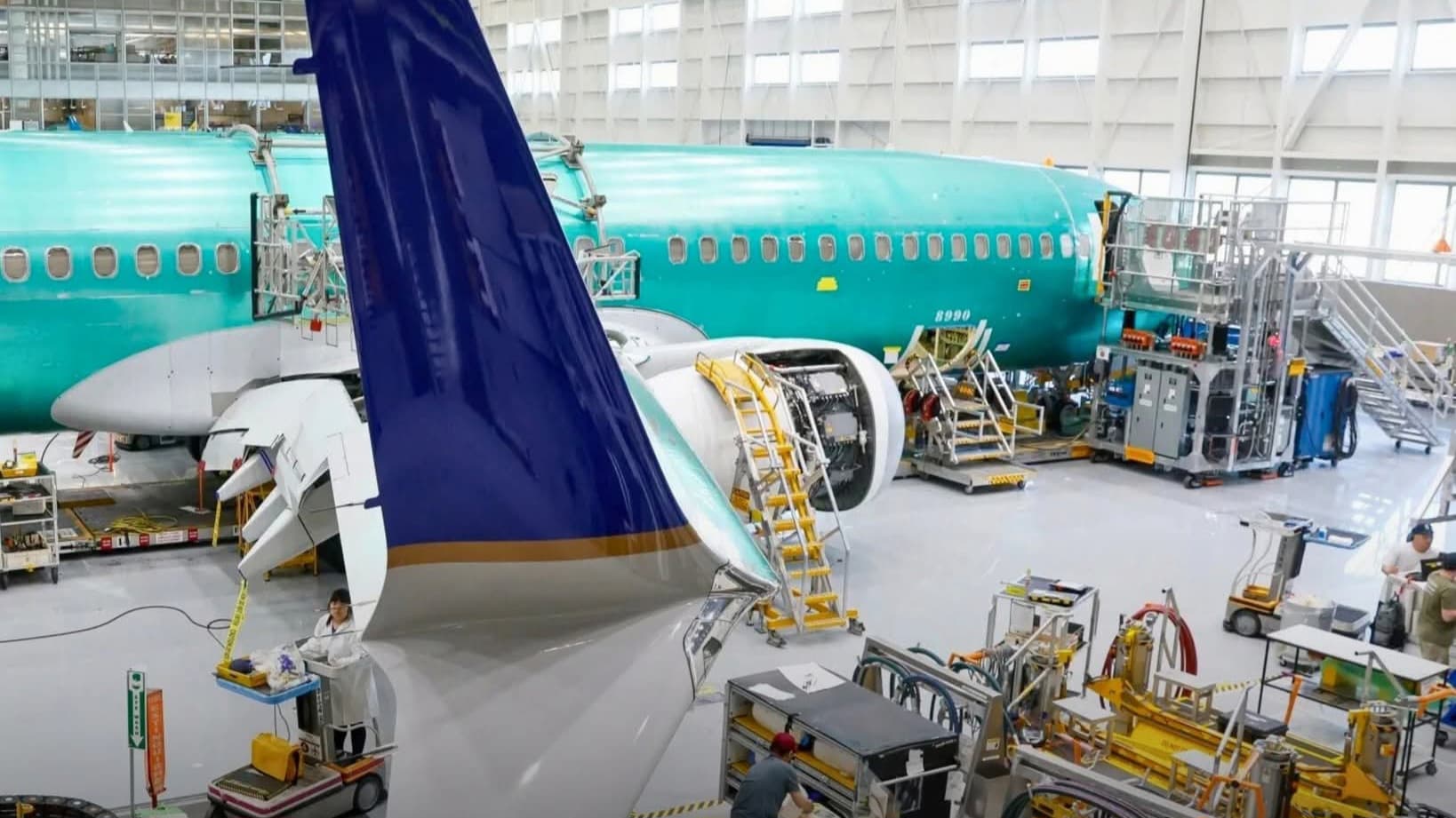 Boeing Regains Authority to Issue Airworthiness Certificates for 737 MAX and 787 Under FAA Oversight