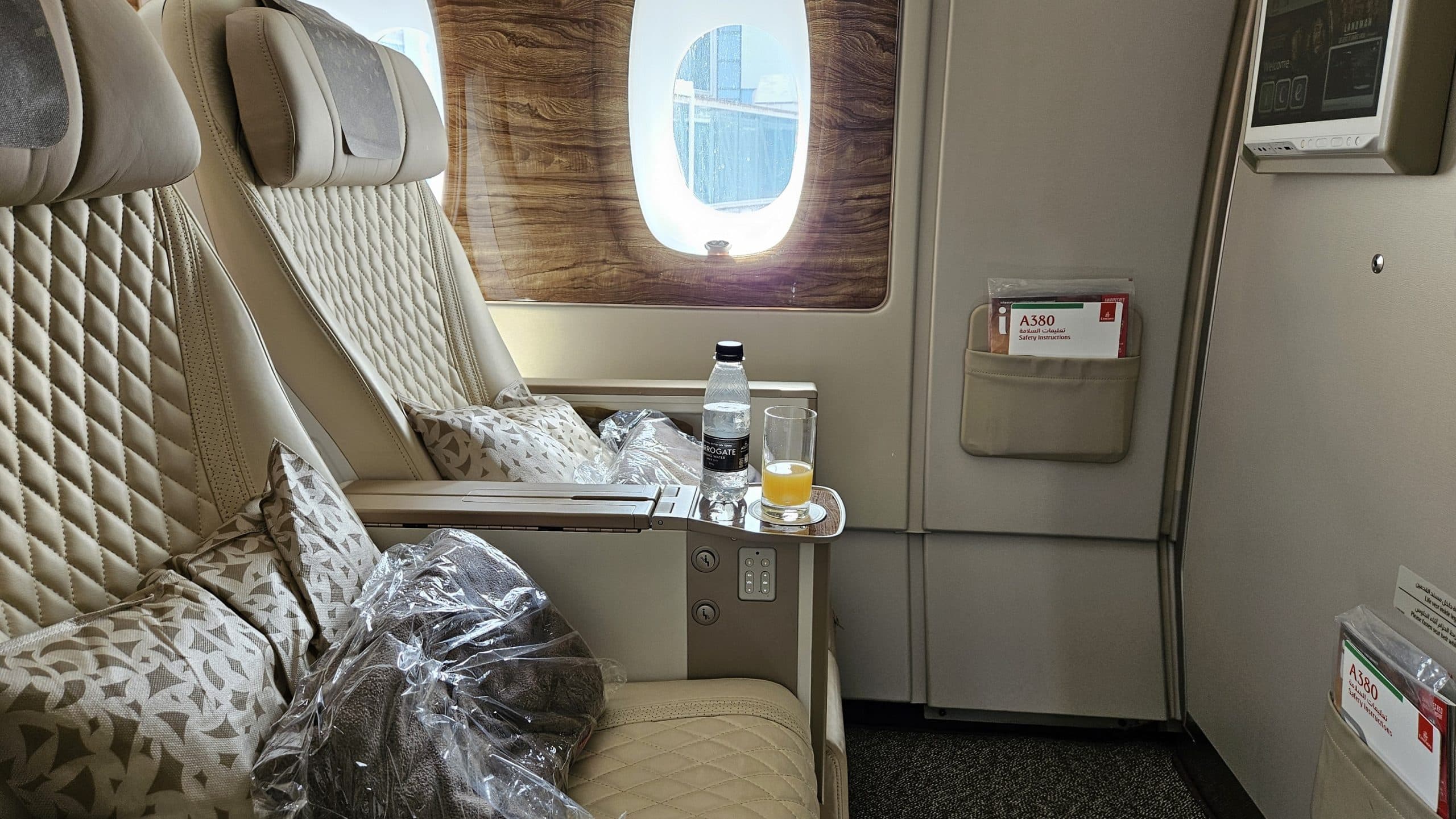 Emirates Premium Economy on A380: A Real-World Test and What It Means for Future Cabin Crew and Pilots