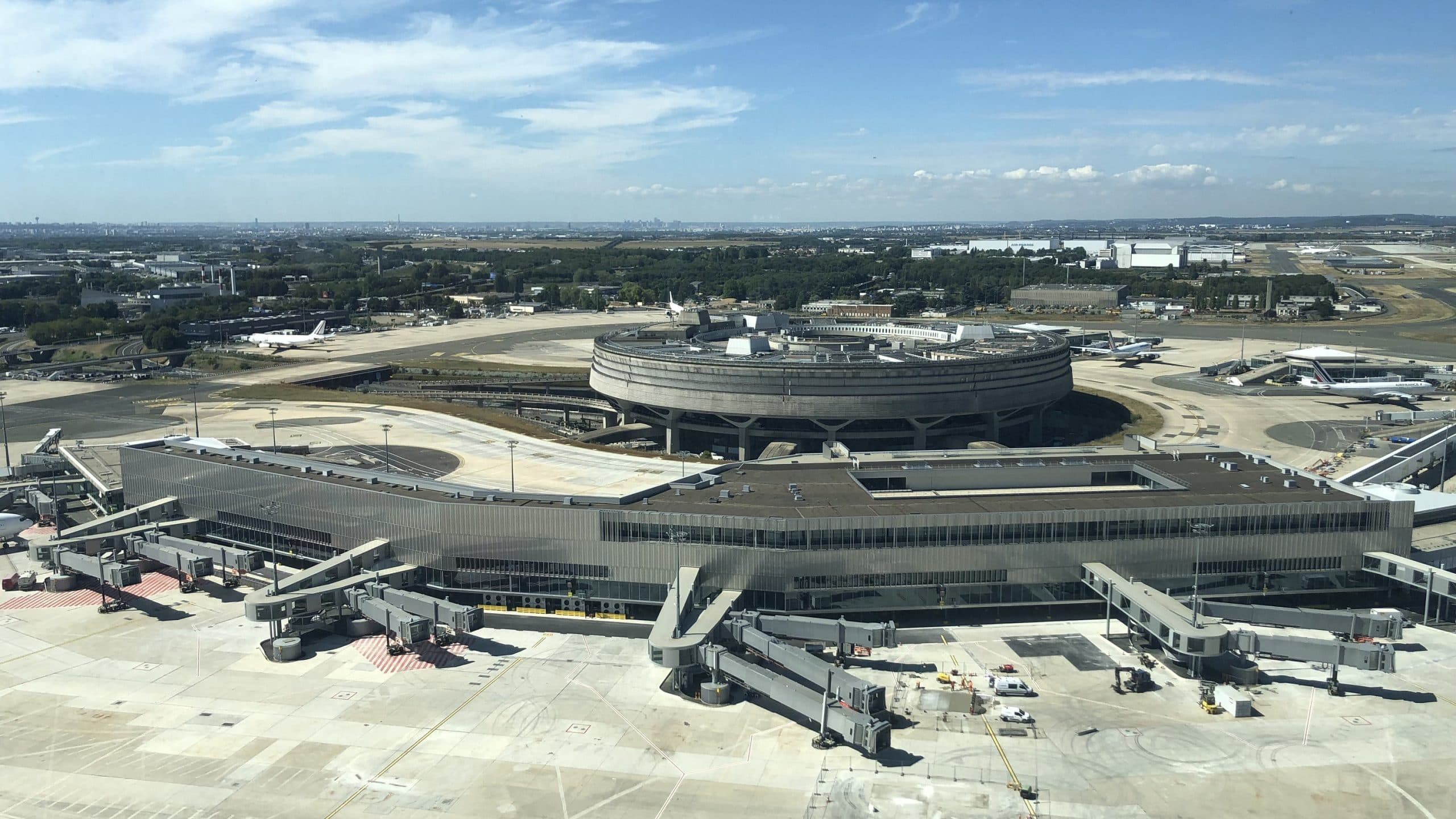 ADP's 2027-2034 economic regulation contract: SCARA challenges steep fee hikes for domestic and European routes