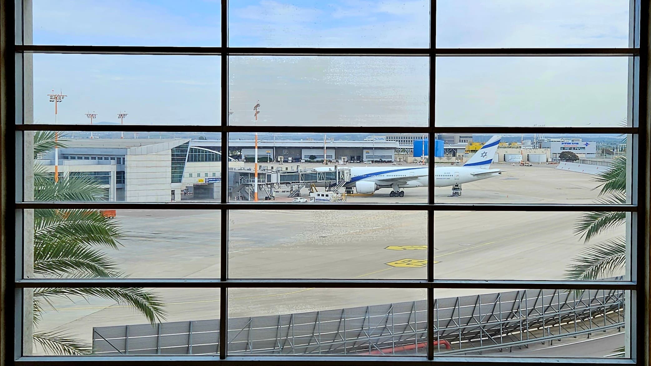 United resumes New York–Tel Aviv flights as Delta and American stay cautious