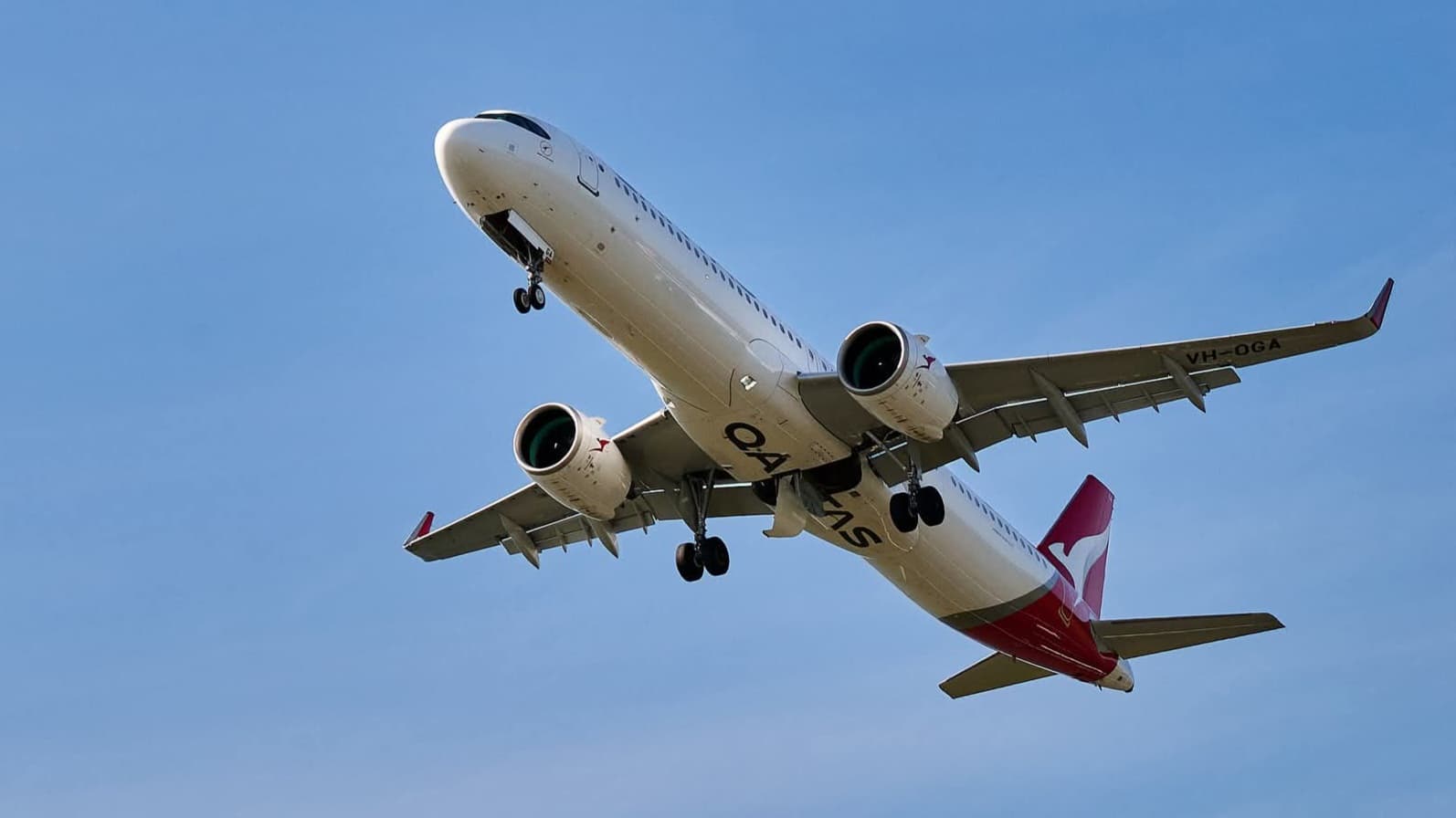 Qantas delays A321XLR international debut to 2027, extends A330 on Brisbane–Manila