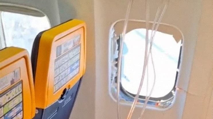 Bird Remains Found in Ryanair Engine After Thessaloniki Depressurization: NTSB Probes Link